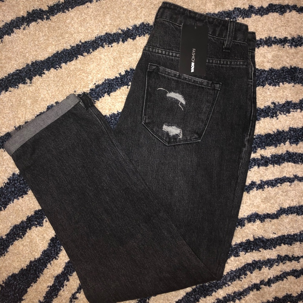 ***SOLD***Fashion nova black denim jeans